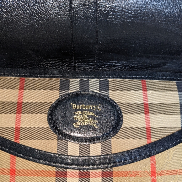 Burberrys | Vintage Horseferry Half Moon Nova Check Shoulder Bag - Picture 4 of 9